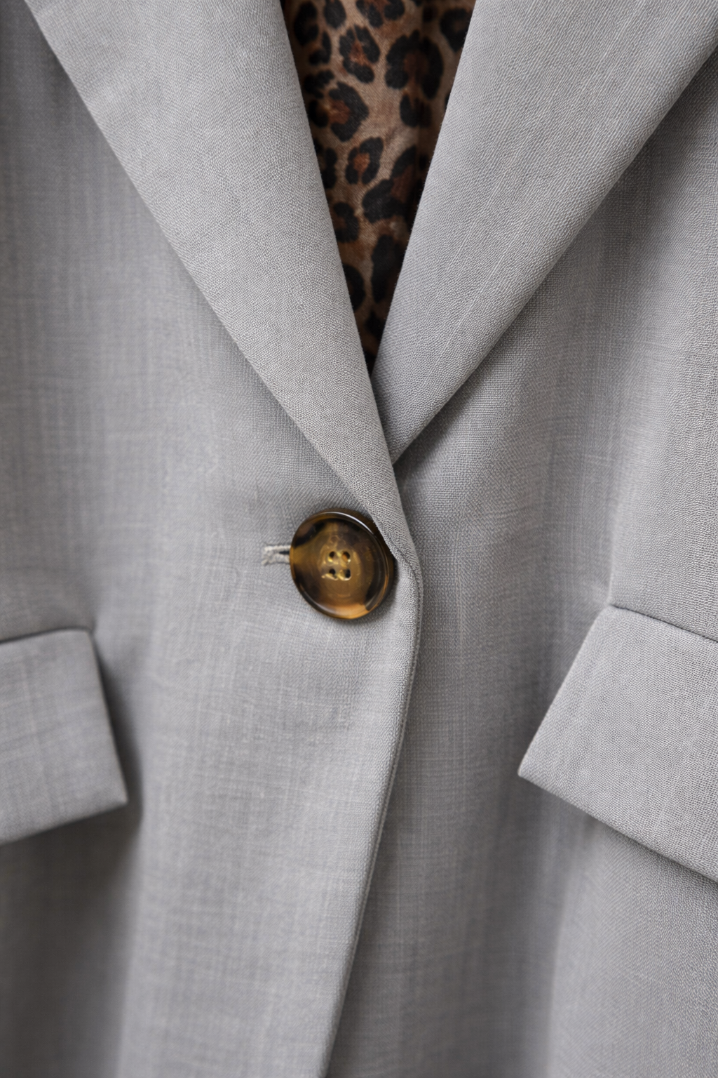 Gr. 52 - 56 Blazer Uni, Leo Inlett, mit einem Knopf zu schließen,V Ausschnitt, Farbe Grau,